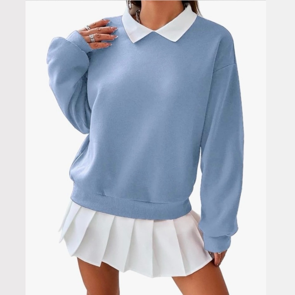 Preppy blue sweatshirt with white collar
